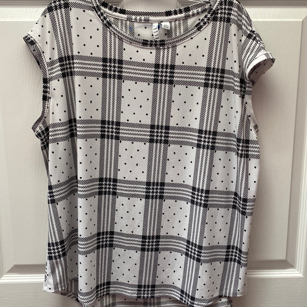 M women’s Elle casual sleeveless stretch regular size top XL